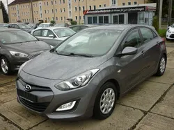 Grau Gebraucht 2013 Hyundai i30 Limousine | 6.600 € (Fairer Preis)