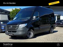 Tiefschwarz Gebraucht 2023 Mercedes Sprinter Van | 35.046 € (Guter Preis)