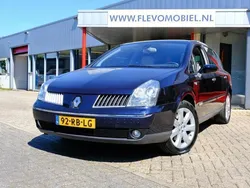 Blau Gebraucht 2005 Renault Vel Satis Kleinwagen | 6.950 €