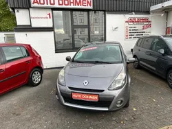 Grau Gebraucht 2011 Renault Clio III Dynamique Limousine | 4.950 € (Teuer)