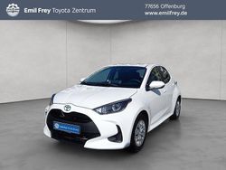 Weiß Neu 2025 Toyota Yaris Hybrid Business Edition Limousine | 23.490 € (Guter Preis)