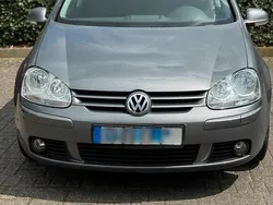 Grau Gebraucht 2008 VW Golf V Limousine | 4.000 € (Etwas zu teuer)