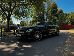 Schwarz Gebraucht 2016 Mercedes E220 Limousine | 23.000 € (Etwas zu teuer)