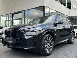 Sonderlackierung citrinschwarz Gebraucht 2024 BMW X5 M Sport SUV | 85.780 € (Guter Preis)