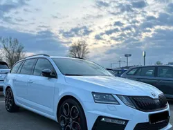 Weiß Gebraucht 2020 Skoda Octavia RS Kombi | 27.199 € (Fairer Preis)