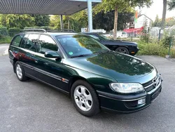 Grün Gebraucht 1999 Opel Omega Kombi | 6.999 €