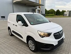 Weiß Gebraucht 2020 Opel Combo Edition Van / Kleinbus | 9.500 € (Guter Preis)