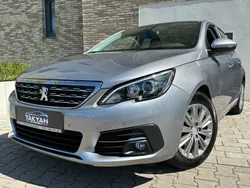 Grau Gebraucht 2020 Peugeot 308 Allure Limousine | 14.800 € (Fairer Preis)