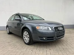 Grau Gebraucht 2005 Audi A4 Sport Kombi | 1.900 € (Superpreis)
