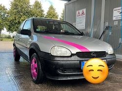 Silber Gebraucht 2000 Opel Corsa Kleinwagen | 1.200 €