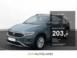 Blau Gebraucht 2024 VW T-Roc Life SUV | 22.910 € (Guter Preis)