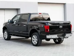 Schwarz metallic Gebraucht 2021 Ford F-150 Lariat Abholung | 58.670 € (Fairer Preis)