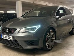 Grau Gebraucht 2016 Cupra Leon Limousine | 19.800 € (Fairer Preis)