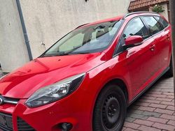 Schwarz Gebraucht 2013 Ford Focus Titanium Kombi | 2.900 € (Superpreis)