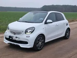 Weiß Gebraucht 2019 Smart ForFour Brabus Kleinwagen | 19.800 € (Teuer)