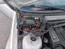 Silber Gebraucht 2004 BMW 316 Compact Kleinwagen | 850 € (Fairer Preis)