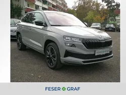 Stahlgrau Neu 2024 Skoda Karoq SportLine SUV | 36.290 € (Fairer Preis)
