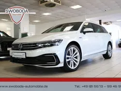 Weiß Gebraucht 2020 VW Passat GTE Limousine | 27.490 € (Teuer)