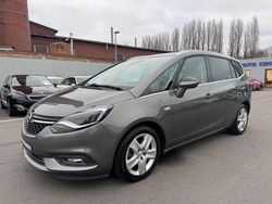 Grau Gebraucht 2017 Opel Zafira Innovation Van / Kleinbus | 11.900 € (Fairer Preis)