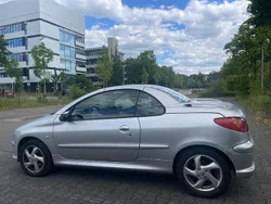 Silber Gebraucht 2006 Peugeot 206 Tendance Limousine | 2.500 € (Fairer Preis)