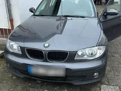 Grau Gebraucht 2007 BMW 116 Kleinwagen | 2.500 €