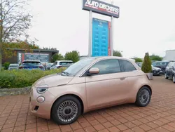 Rose gold metallic Gebraucht 2023 Fiat 500e Style Kleinwagen | 28.950 €