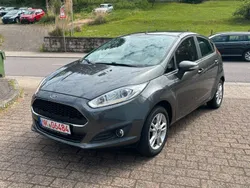Grau Gebraucht 2016 Ford Fiesta Kleinwagen | 6.690 € (Fairer Preis)
