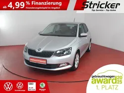 Silber Gebraucht 2017 Skoda Fabia Ambition Limousine | 11.949 € (Fairer Preis)
