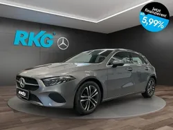Grau Gebraucht 2024 Mercedes A200 Progressive Kleinwagen | 30.680 € (Fairer Preis)