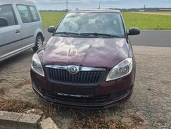 Braun Gebraucht 2011 Skoda Fabia Kleinwagen | 2.800 € (Guter Preis)