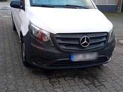 Weiß Gebraucht 2016 Mercedes 190 Limousine | 8.499 €