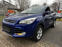 Blau Gebraucht 2015 Ford Kuga Titanium SUV | 8.990 € (Guter Preis)
