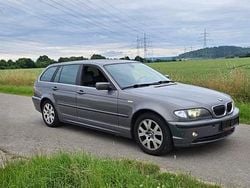 Grau Gebraucht 2006 BMW 320 Exclusive Kombi | 2.500 € (Superpreis)