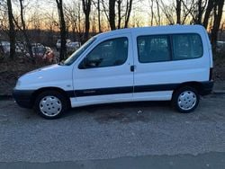 Weiß Gebraucht 2001 Citroën Berlingo Van / Kleinbus | 2.400 € (Fairer Preis)