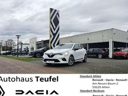 Weiß Gebraucht 2022 Renault Clio V Equilibre Limousine | 12.490 € (Guter Preis)