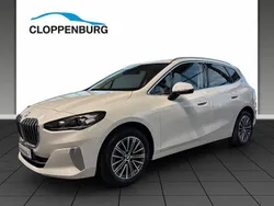 Weiß Gebraucht 2023 BMW 218 Luxury Line | 29.980 € (Fairer Preis)