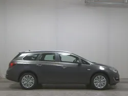 Silber grau metallic Gebraucht 2013 Opel Astra Innovation Kombi | 2.980 € (Guter Preis)