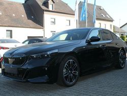 Schwarz Neu 2025 BMW i5 M Sport Limousine | 64.113 € (Superpreis)