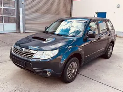 Grau Gebraucht 2010 Subaru Forester Active SUV | 2.150 € (Superpreis)