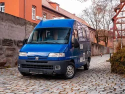 Blau Gebraucht 2001 Peugeot Boxer Van | 7.500 €