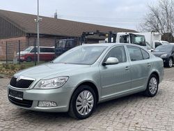 Blau Gebraucht 2009 Skoda Octavia Elegance Limousine | 7.900 € (Fairer Preis)