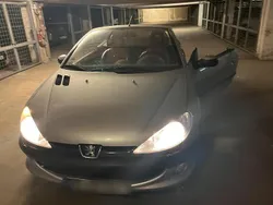 Silber Gebraucht 2000 Peugeot 206 CC Cabrio | 1.400 €