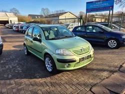 Grün Gebraucht 2003 Citroën C3 Kleinwagen | 1.999 € (Guter Preis)