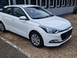 Weiß Gebraucht 2017 Hyundai i20 Active Kleinwagen | 7.500 € (Superpreis)