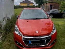 Orange Gebraucht 2017 Peugeot 208 Allure Kleinwagen | 7.442 € (Fairer Preis)