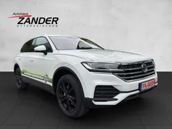 Pure white (weiß) Neu 2025 VW Touareg SUV | 62.400 € (Etwas zu teuer)