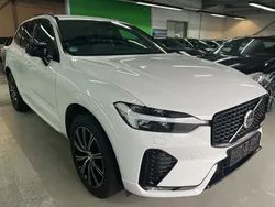 Weiß Gebraucht 2021 Volvo XC60 R-Design SUV | 26.490 €