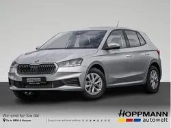 Silber Gebraucht 2023 Skoda Fabia Ambition Kleinwagen | 20.990 € (Fairer Preis)
