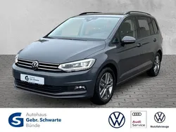 Schwarz Gebraucht 2024 VW Touran Comfortline Van / Kleinbus | 35.995 € (Fairer Preis)