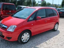Rot Gebraucht 2010 Opel Meriva Edition Van / Kleinbus | 2.990 €